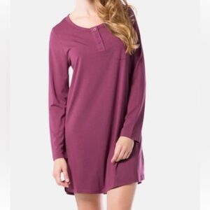 Fishers Finery Sleep Shirt Size M in Wine Color